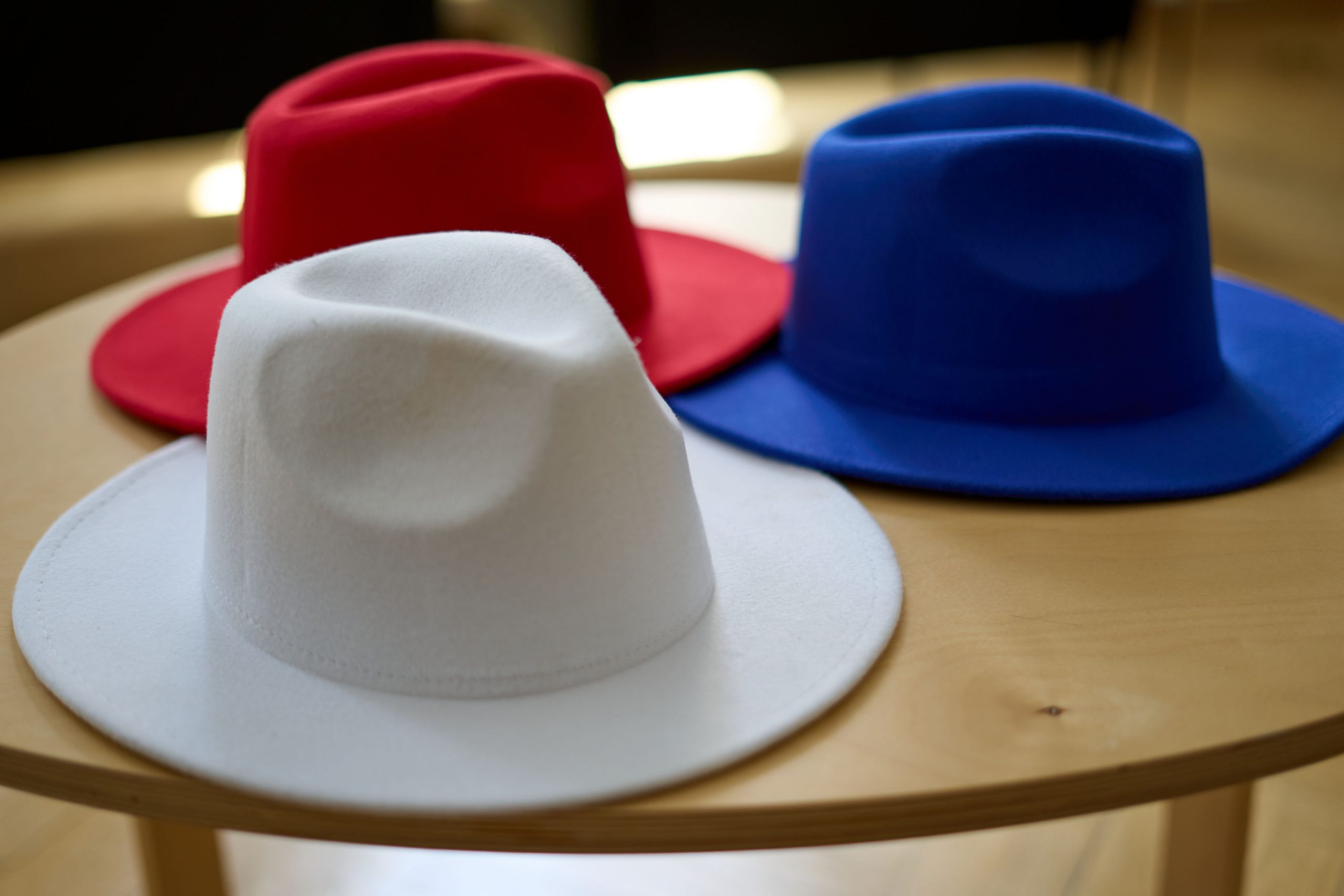 Boste dali možgane na pašo, ali raje pod pravi klobuk?